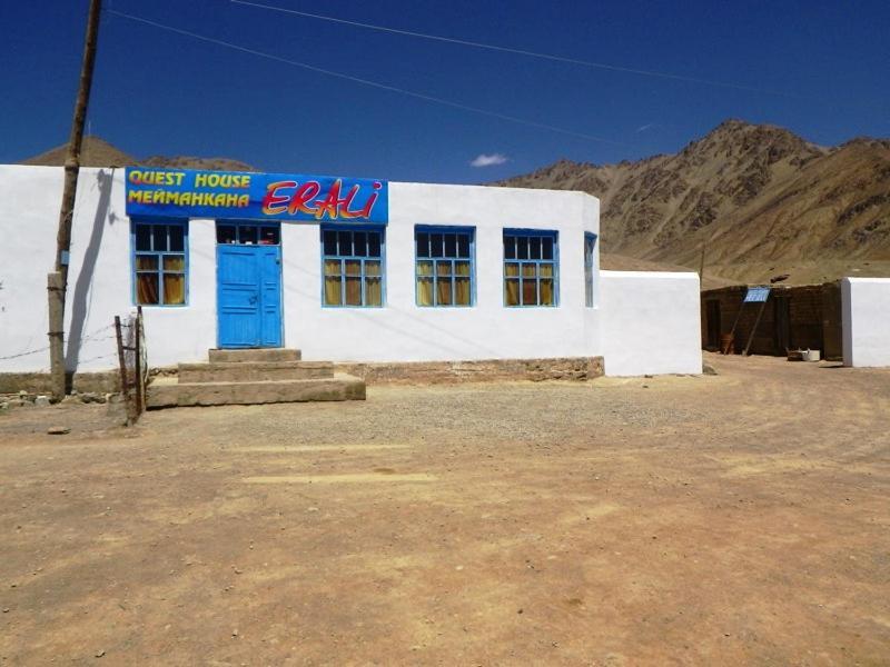 Guest House Erali Murghob Exterior foto